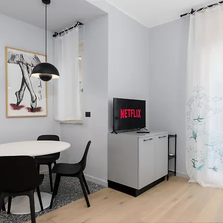 Centro Elegante E Moderno Bilocale Apartman *