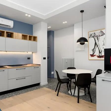 Centro Elegante E Moderno Bilocale