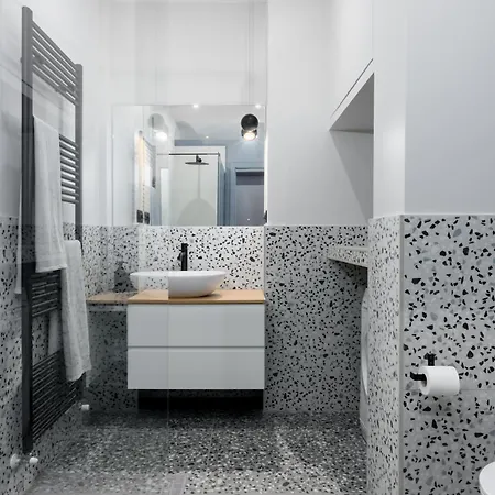 Centro Elegante E Moderno Bilocale *